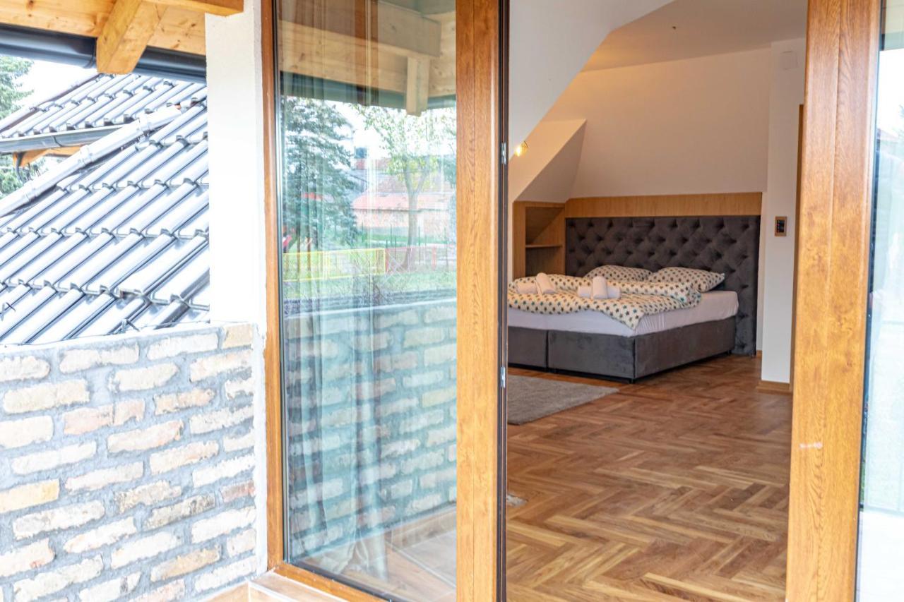 City Escape Luxury Villa Zuce Екстериор снимка