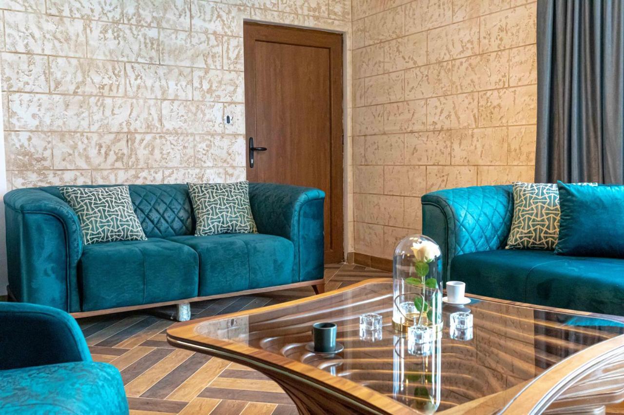 City Escape Luxury Villa Zuce Екстериор снимка
