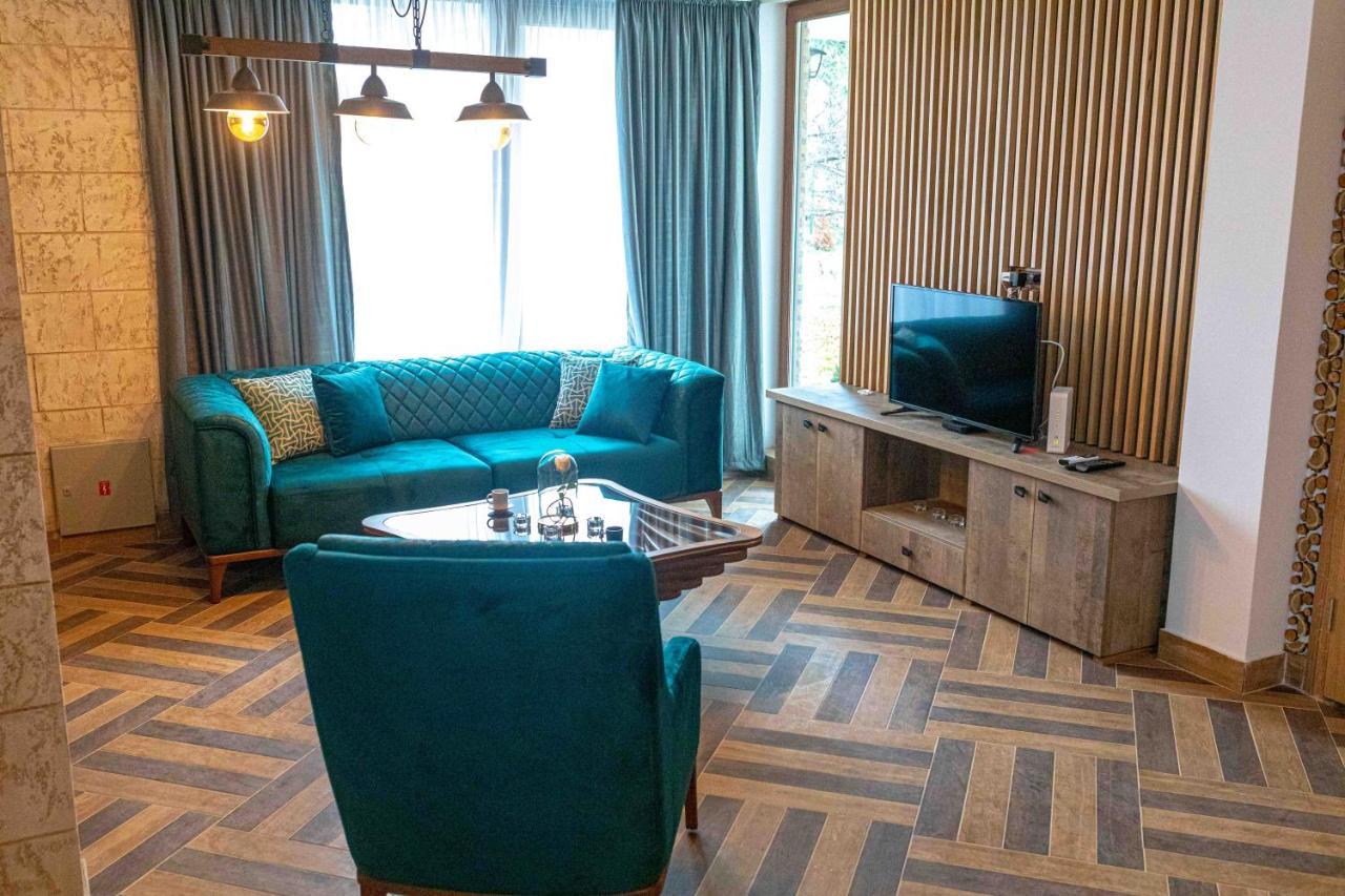 City Escape Luxury Villa Zuce Екстериор снимка