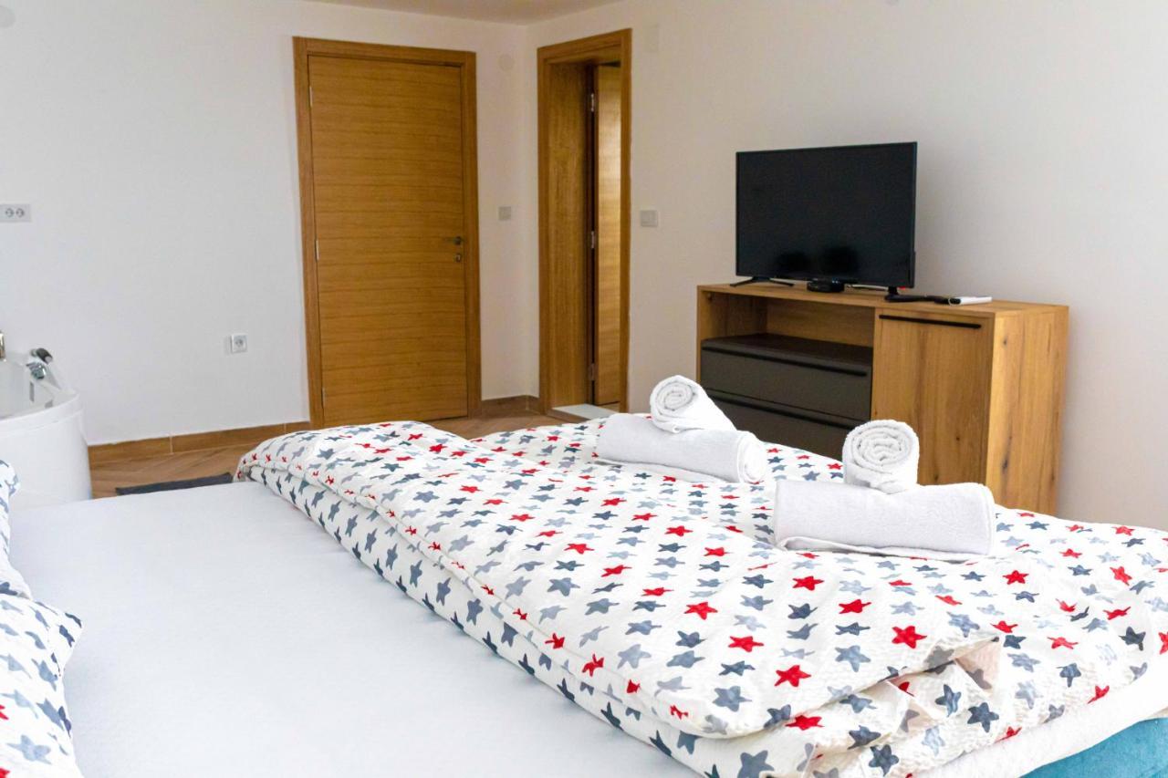 City Escape Luxury Villa Zuce Екстериор снимка